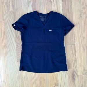 Figs Catarina one pocket navy scrub top